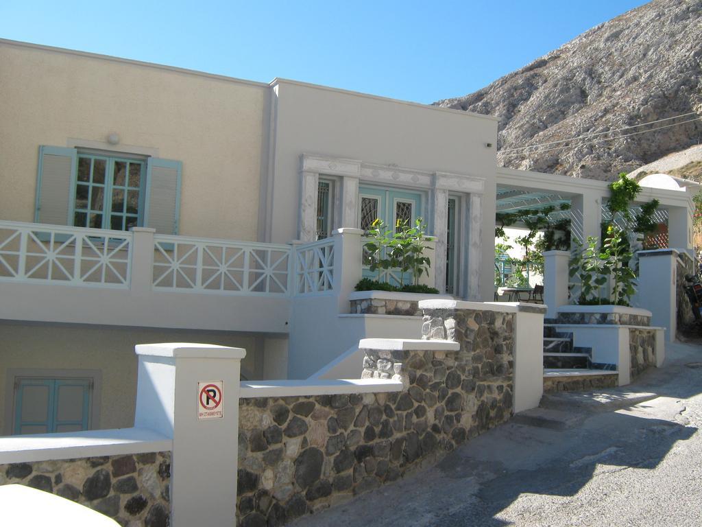 Villa Anneta Kamári 외부 사진